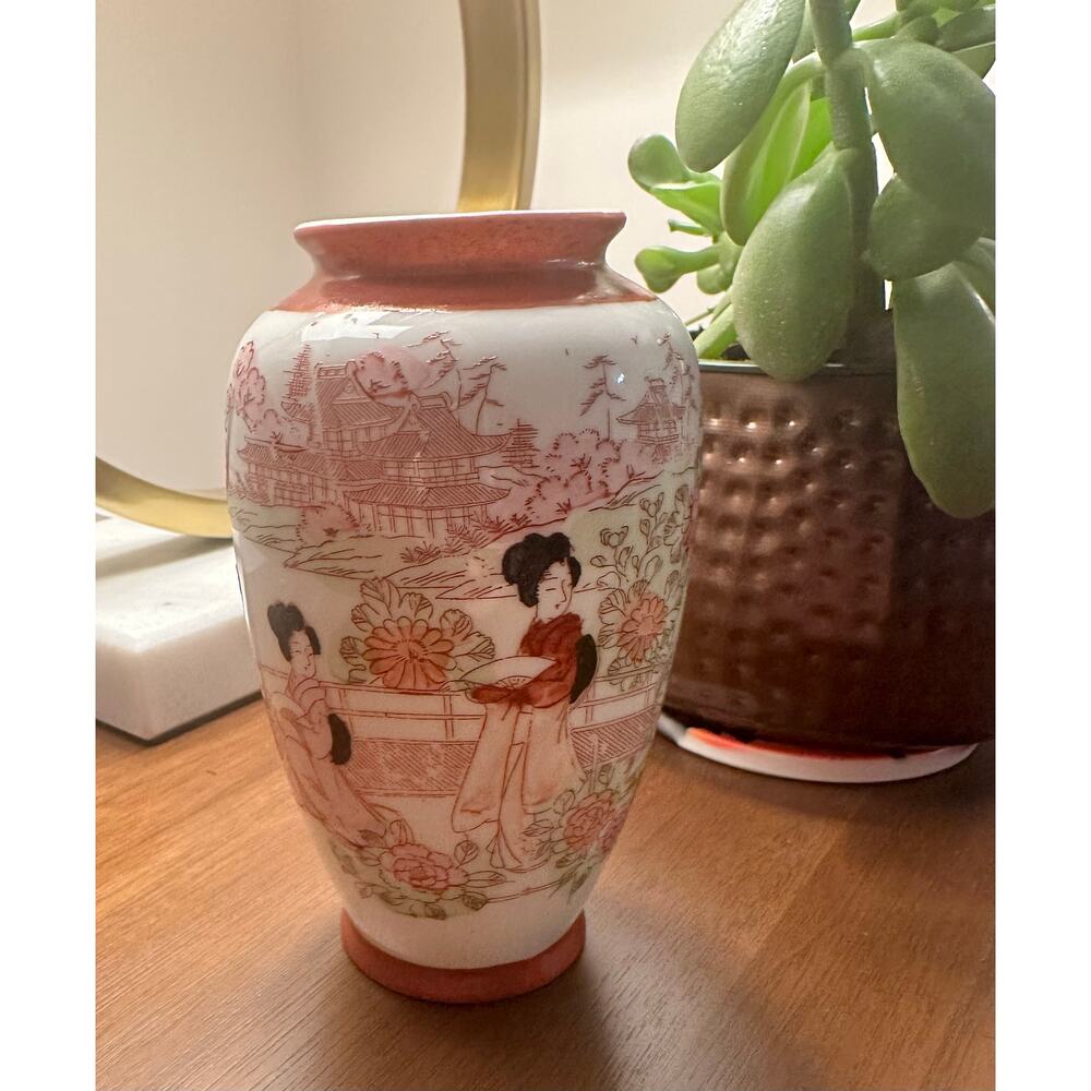 Vintage Japanese Kutani Geisha Scene Porcelain Vase Hand Colored Asian Landscape